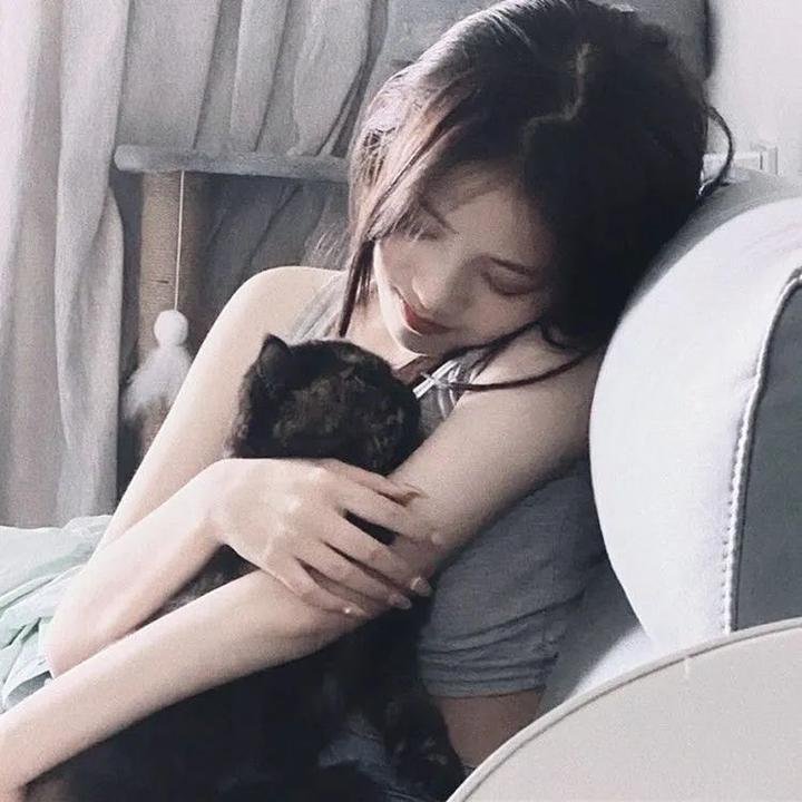 鲜花盛开的村庄